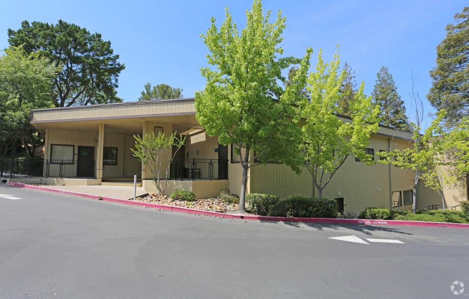 120 La Casa Via, Walnut Creek, CA for lease - Building Photo - Image 2 of 7