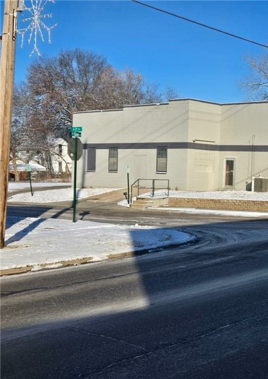 302 N Silver St, Paola, KS for sale Building Photo- Image 1 of 15