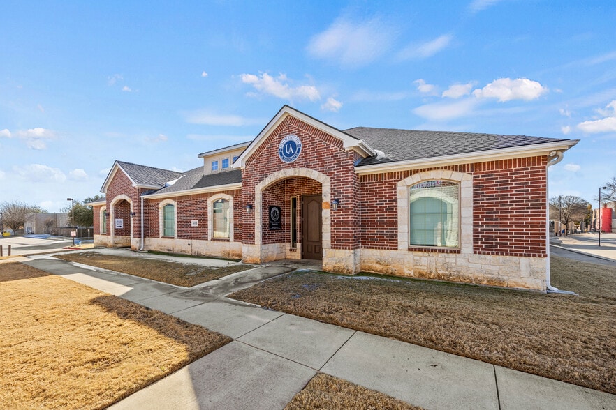 3600 Eldorado Pky, McKinney, TX for sale - Primary Photo - Image 1 of 16