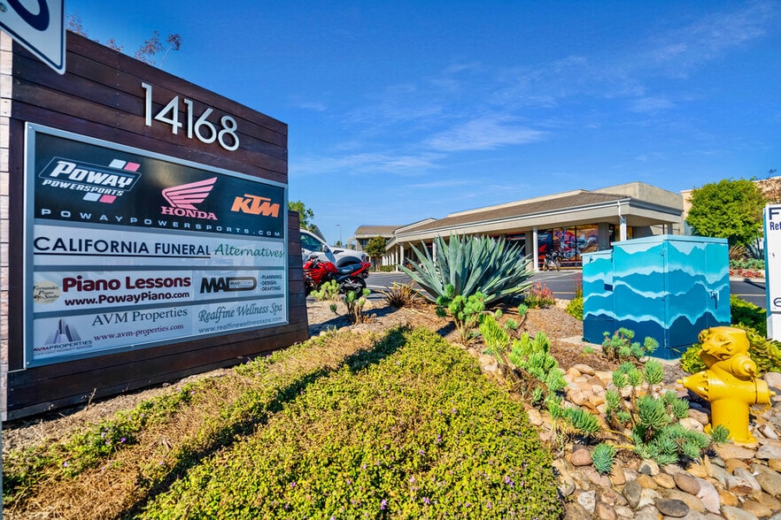 14168 Poway Rd, Poway, CA for lease - Building Photo - Image 2 of 22