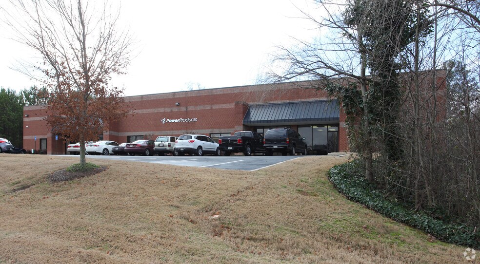 2170 Brandon Trl, Alpharetta, GA à louer - Photo du bâtiment - Image 3 de 11