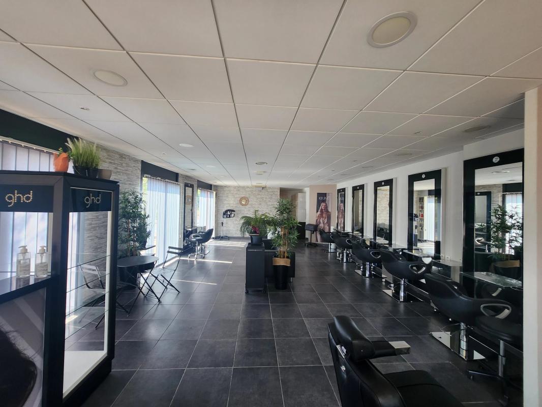 Retail in Montpellier for sale Interior Photo- Image 1 of 11