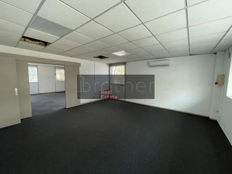 Office in Mérignac for lease - Interior Photo - Image 2 of 7