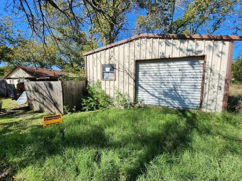 106 I St, Meridian, TX à vendre - Photo du bâtiment - Image 2 de 2