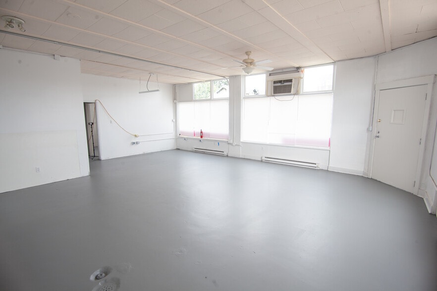 1200-1218 N Killingsworth St, Portland, OR for sale - Interior Photo - Image 3 of 27