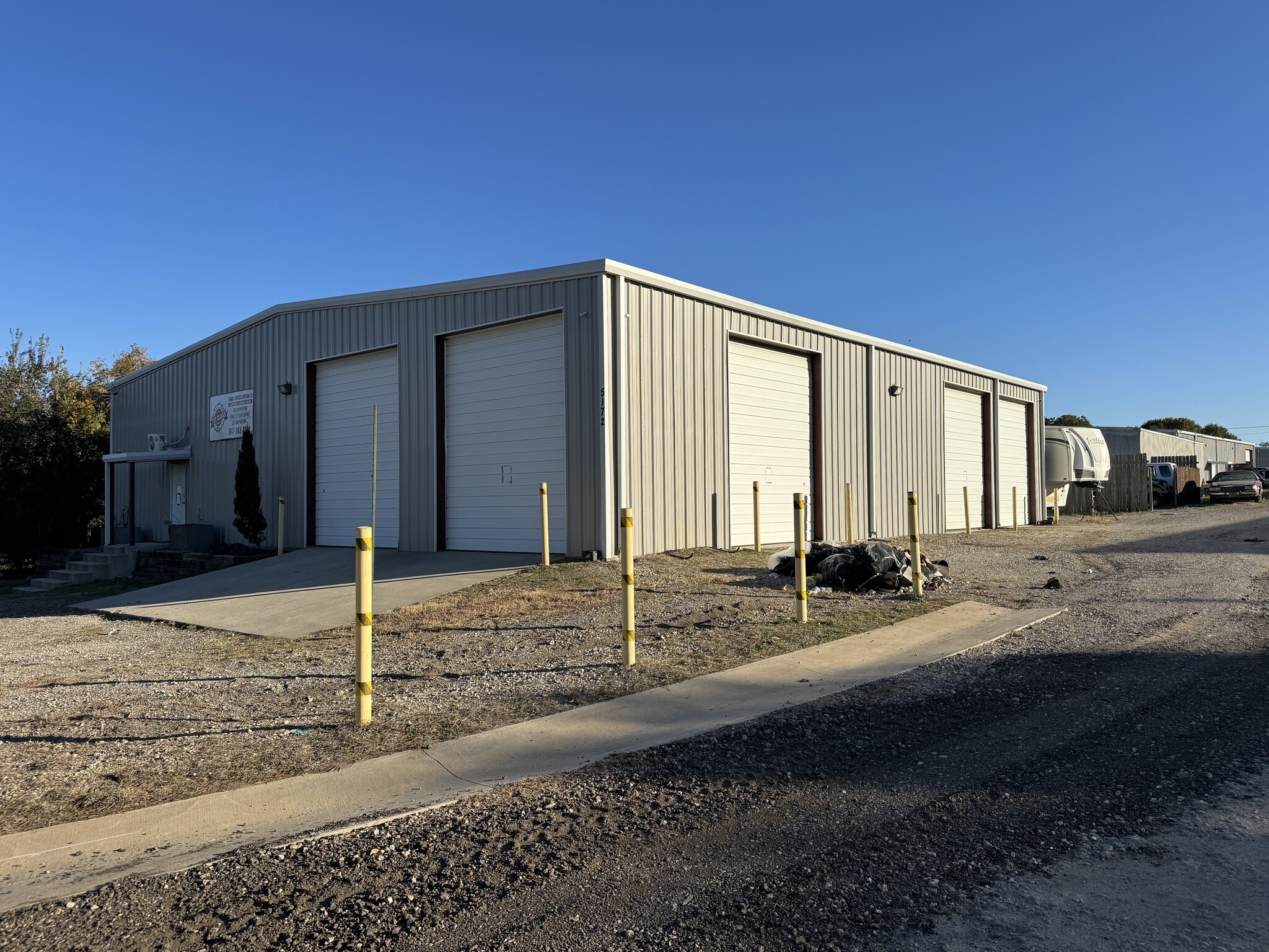 5160-5170 Lemons Rd, Fort Worth, TX for lease Primary Photo- Image 1 of 9