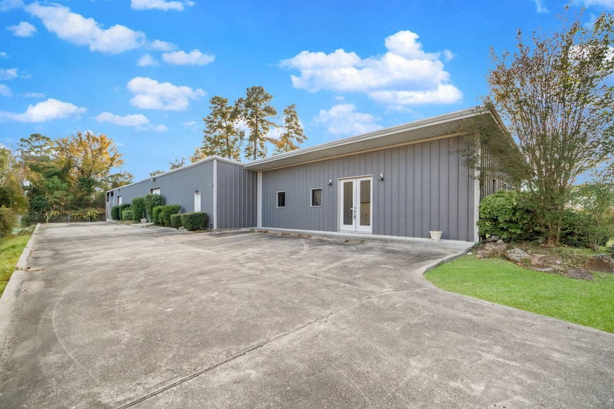 32219 Tamina Rd, Magnolia, TX à louer - Photo principale - Image 3 de 29