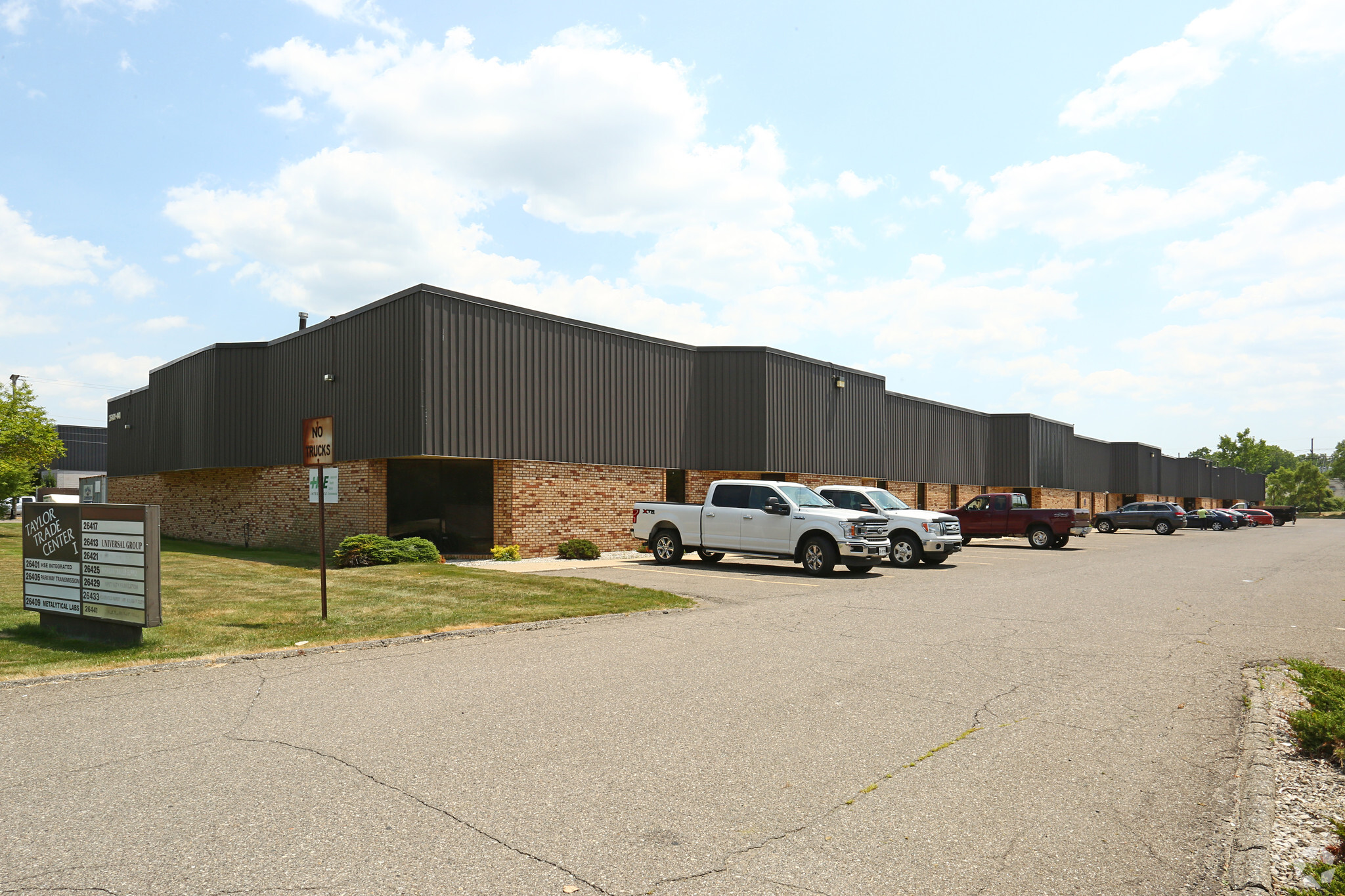 26401-26441 Northline Rd, Taylor, MI for sale Primary Photo- Image 1 of 1