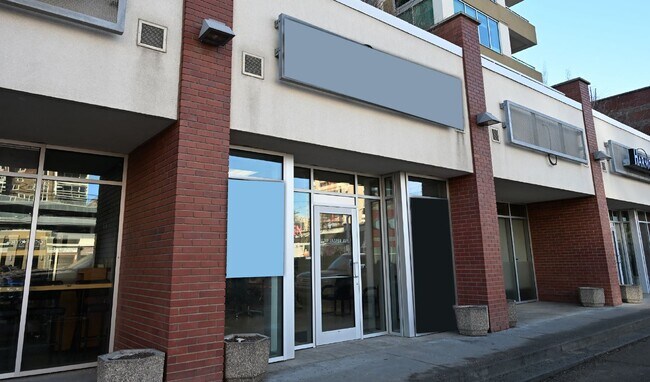 Plus de détails pour 11769 Jasper Ave, Edmonton, AB - Bureau à louer