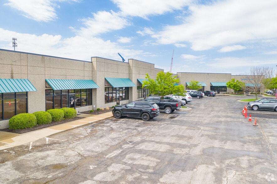 16100-16144 Foster St, Overland Park, KS for lease - Building Photo - Image 2 of 3