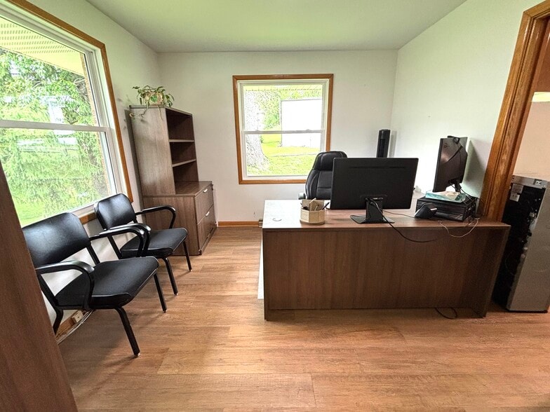 99 N Sugar St, Saint Clairsville, OH for sale - Building Photo - Image 3 of 9