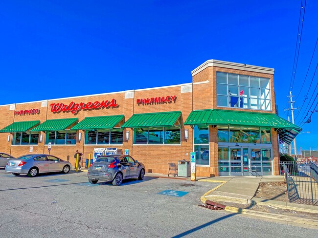 Plus de détails pour 5090 Turney Rd, Garfield Heights, OH - Commerce de détail à louer