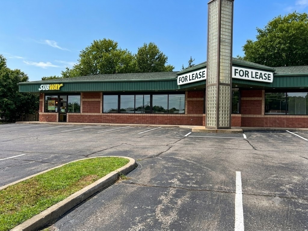 1700 S 10th Ave, Leavenworth, KS for lease Building Photo- Image 1 of 4