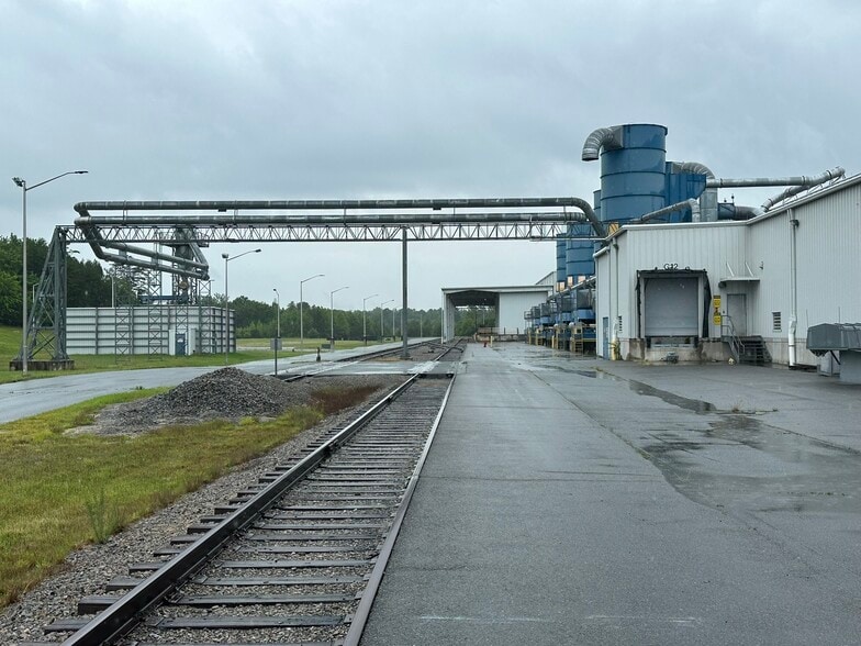 100 Morgan Olson Way, Ringgold, VA for lease - Building Photo - Image 3 of 8