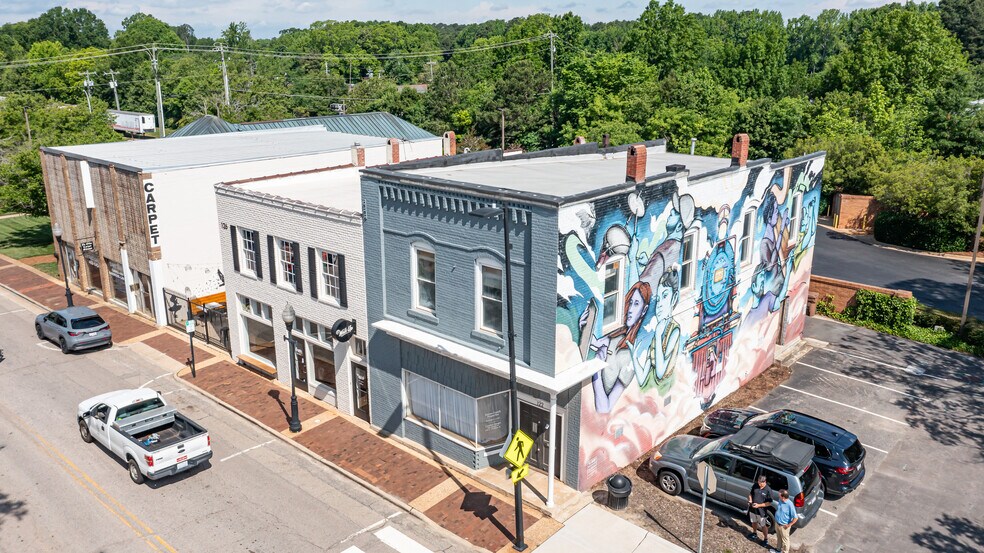 122 W Chatham St, Cary, NC à louer - Photo principale - Image 1 de 4