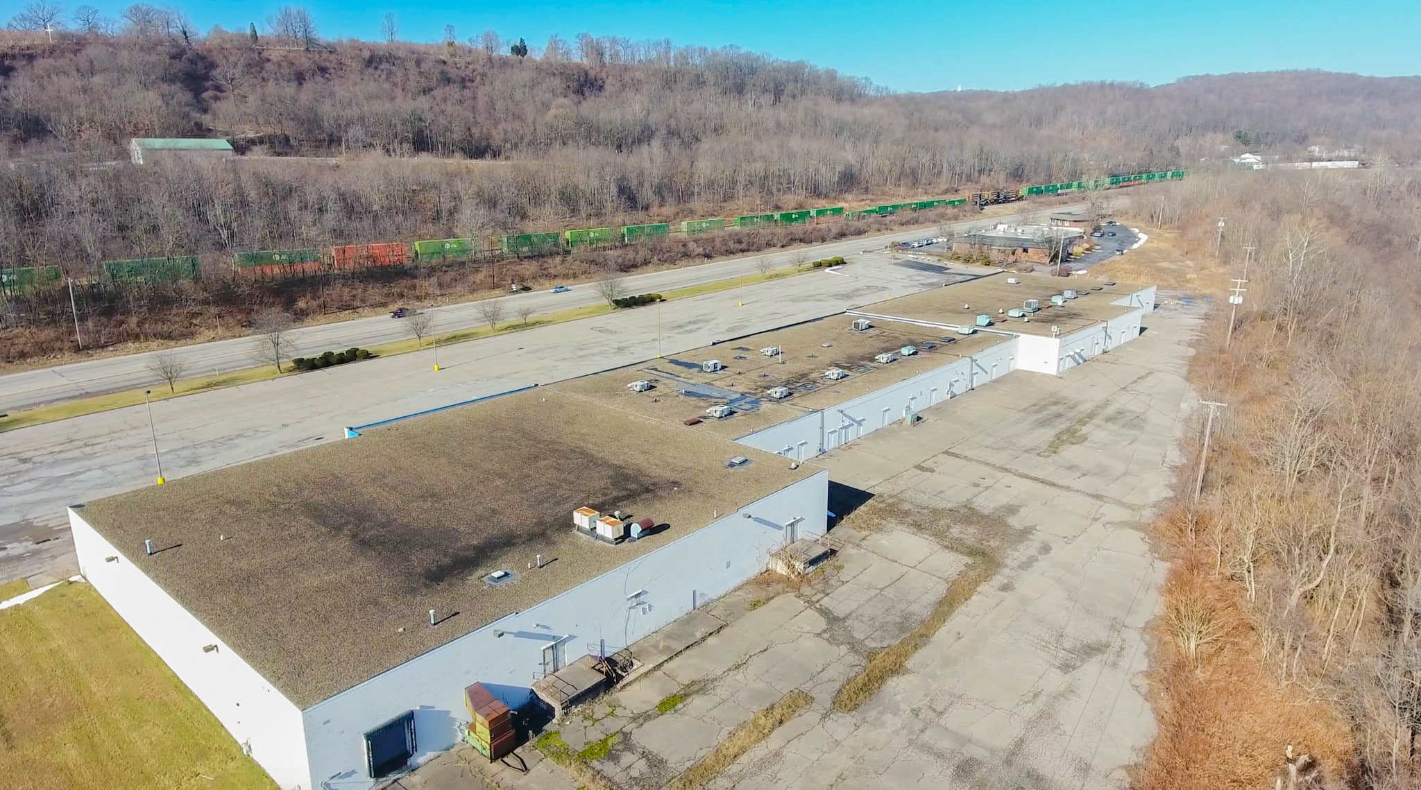 6798-6816 Big Beaver Blvd, Beaver Falls, PA for lease Building Photo- Image 1 of 32