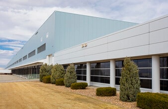 18875 E Bromley Ln, Brighton, CO à louer Photo du bâtiment- Image 1 de 22