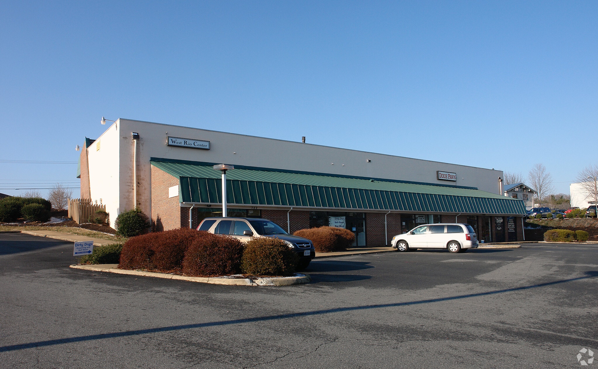 722 Rio Rd, Charlottesville, VA for lease Primary Photo- Image 1 of 3