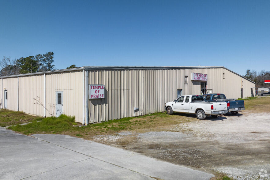 3784 Byrnes Dr, Saint Stephen, SC for sale - Building Photo - Image 1 of 1