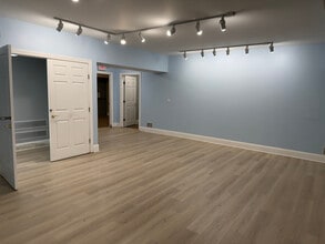 1865 Old Hudson Rd, Saint Paul, MN à louer Photo intérieure- Image 2 de 6