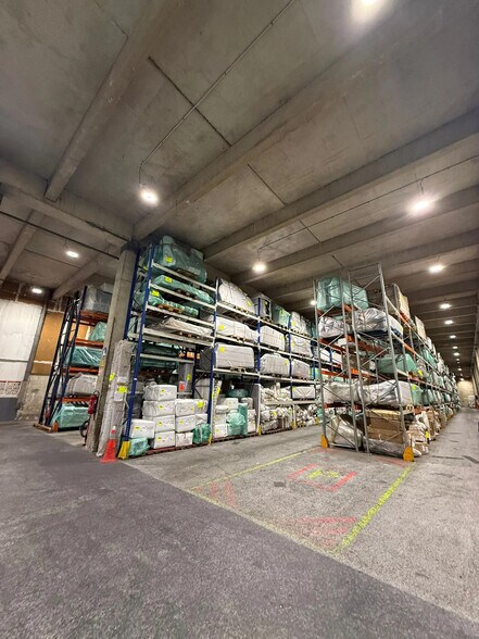 Industriel dans Sarcelles à vendre - Photo du bâtiment - Image 2 de 5