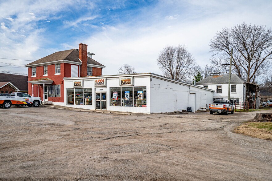 3958 Cane Run Rd, Louisville, KY à vendre - Photo du bâtiment - Image 3 de 32