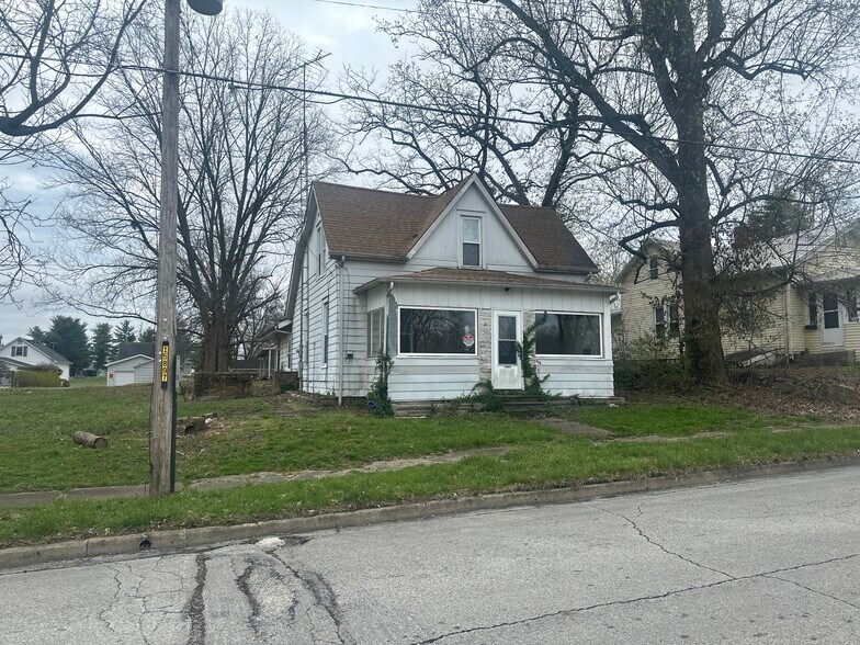 408 E Main St, Sparta, IL à vendre - Photo du bâtiment - Image 2 de 17