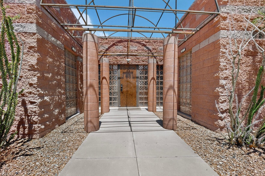 6311 Montano Rd, Albuquerque, NM for sale - Building Photo - Image 3 of 23