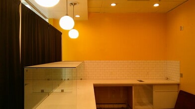 2086 Newpark Mall, Newark, CA à louer Photo intérieure- Image 1 de 1