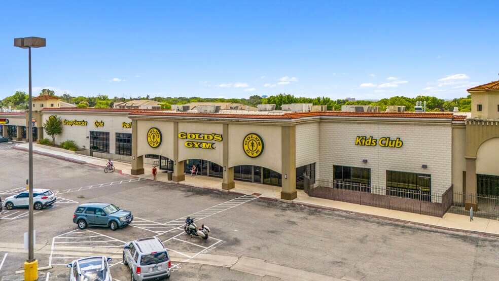 1230-1248 Austin Hwy, San Antonio, TX à louer - Photo du bâtiment - Image 2 de 11