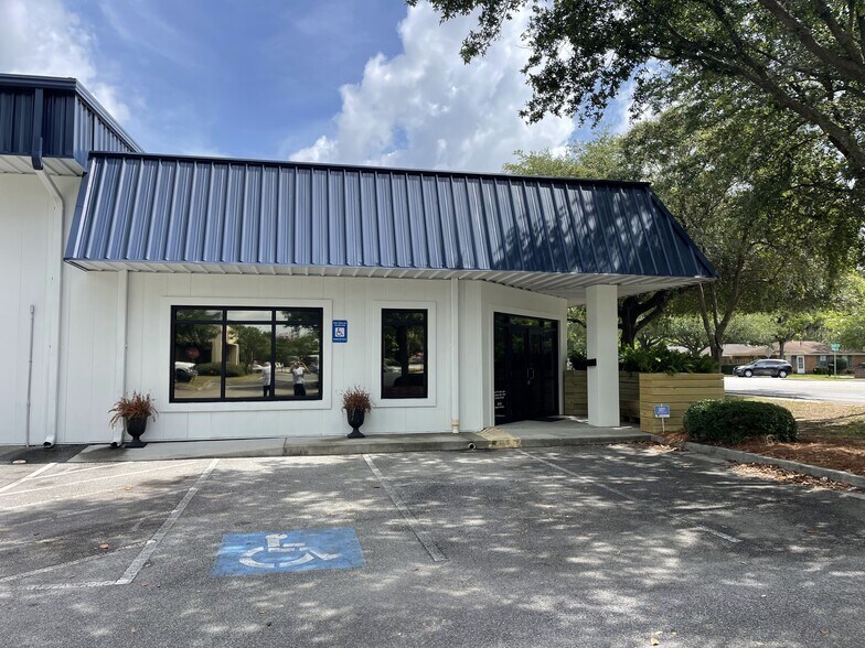 8115 Waters Ave, Savannah, GA à vendre - Photo du bâtiment - Image 3 de 30