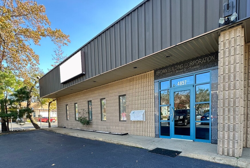 4857 Dolton Dr, Virginia Beach, VA for lease - Building Photo - Image 1 of 14