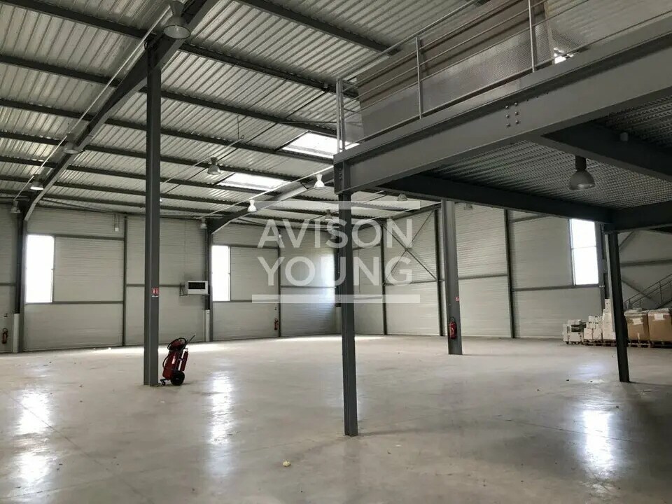 Flex in Lieusaint for lease Interior Photo- Image 1 of 5