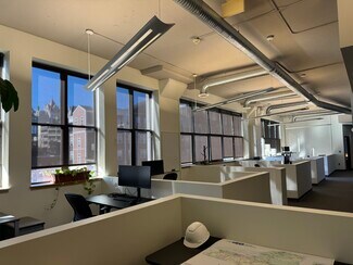 Plus de détails pour 25 Monroe St, Albany, NY - Bureau à louer