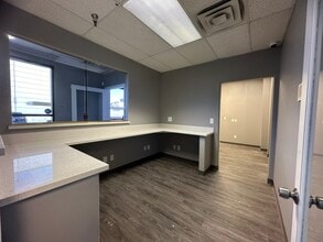 4270 S Decatur Blvd, Las Vegas, NV for lease Building Photo- Image 2 of 25