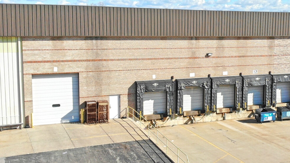 540-580 Joyce Rd, Joliet, IL for lease - Building Photo - Image 2 of 10