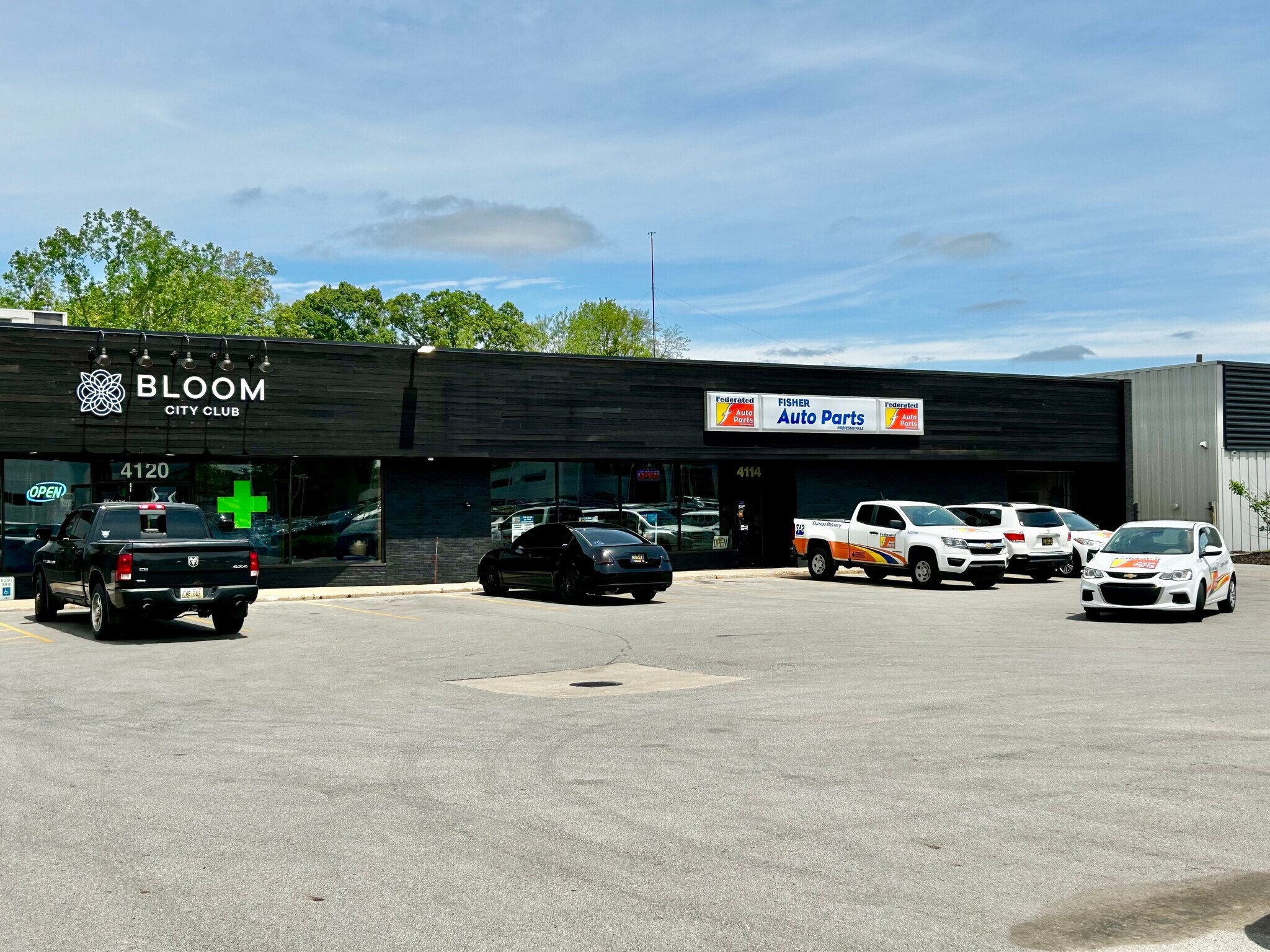 4114-4120 W Stadium Dr, Kalamazoo, MI à vendre Photo du bâtiment- Image 1 de 19