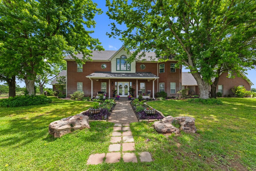 1674 Cuba Rd, Bridgeport, TX à vendre - Photo du bâtiment - Image 2 de 8