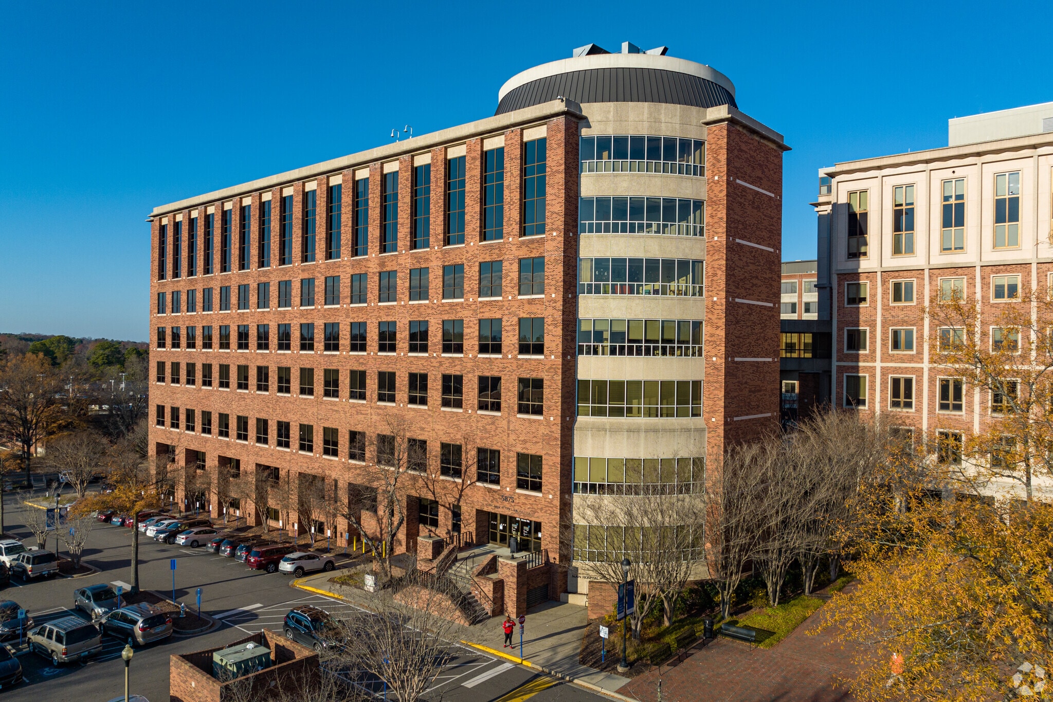 5875 Bremo Rd, Richmond, VA for lease Primary Photo- Image 1 of 5