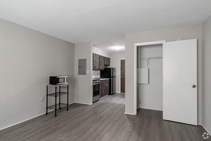 4700 Westgrove St, Raleigh, NC for sale - Building Photo - Image 3 of 56