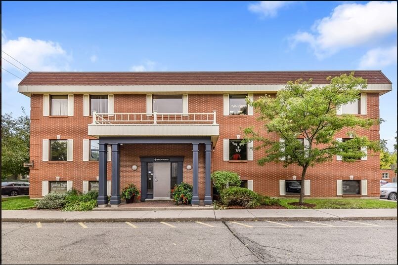 33 Dupont St, Waterloo, ON for sale - Building Photo - Image 1 of 1