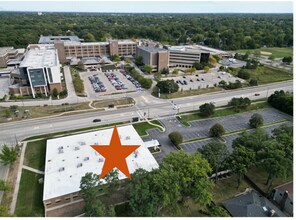 3800 Highland Ave, Downers Grove, IL - AÉRIEN  Vue de la carte