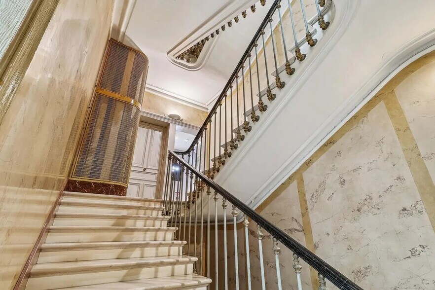 4 Rue Cambon, Paris for lease - Building Photo - Image 3 of 14