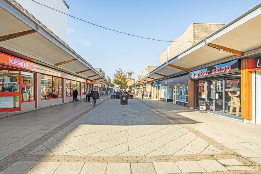 The Precinct, Blaydon On Tyne for lease - Building Photo - Image 2 of 5