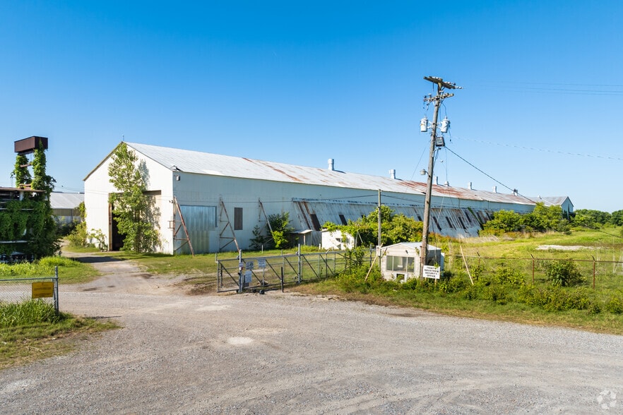 1001 Rainer Rd, West Memphis, AR for lease - Building Photo - Image 2 of 18