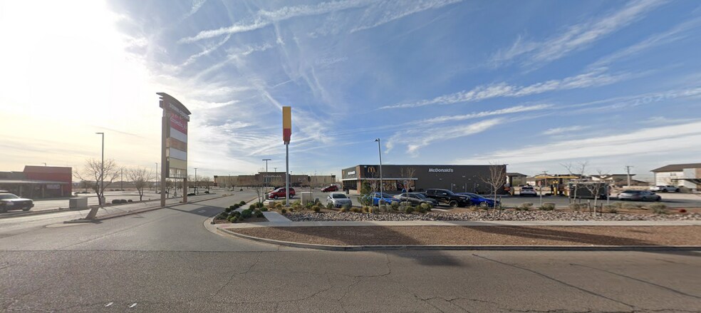 12726 Montana, El Paso, TX for lease - Building Photo - Image 2 of 4