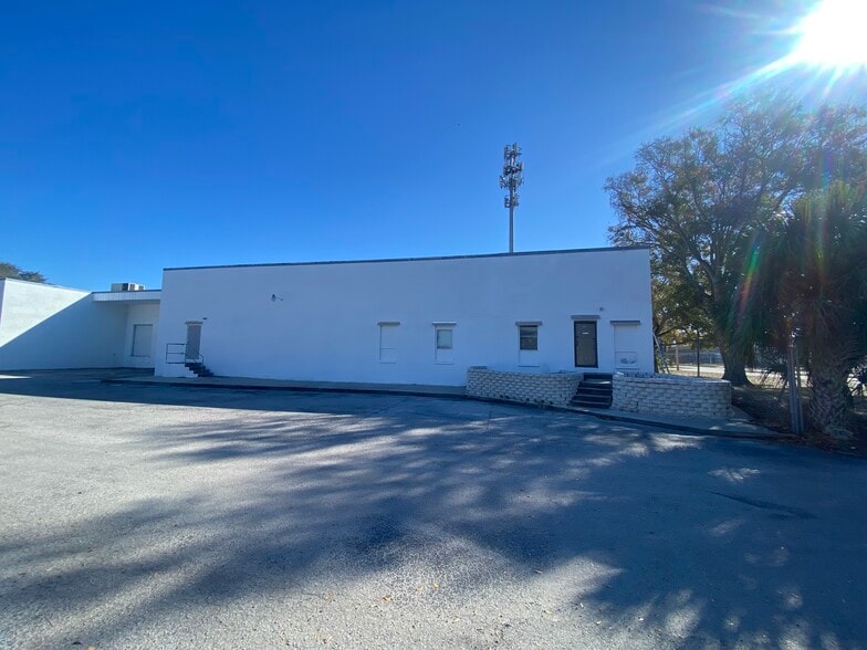 2601 75th St N, Saint Petersburg, FL for lease - Building Photo - Image 3 of 10