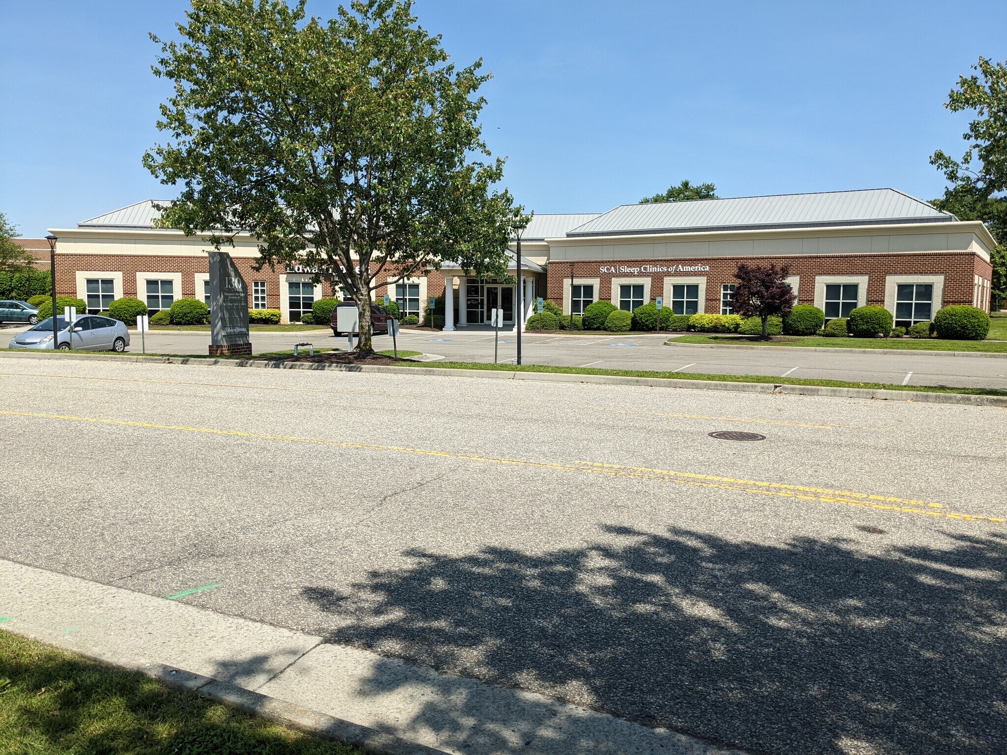 130 Temple Lake Dr, Colonial Heights, VA for lease Primary Photo- Image 1 of 5