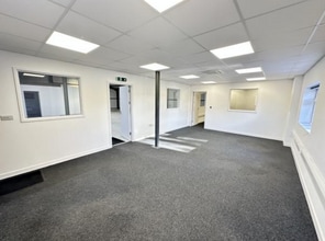 2 Rodbourne Rail Cottages, Malmesbury for lease Interior Photo- Image 2 of 3