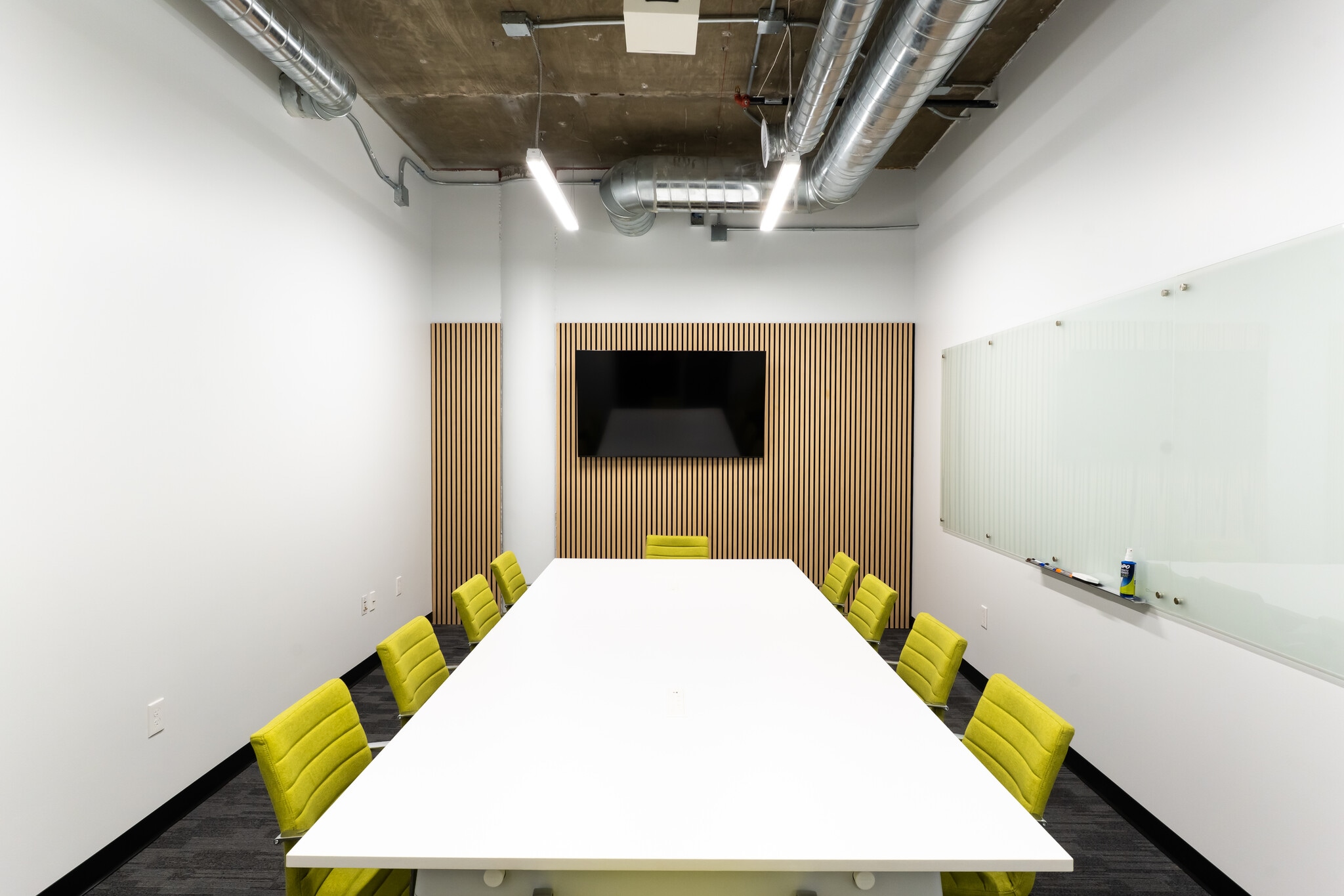 204 12th St, Des Moines, IA for lease Interior Photo- Image 1 of 11